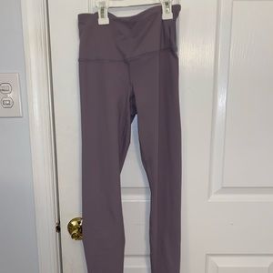 90 degree light purple leggings. great condition.